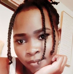 Meet your Posher, Hellen